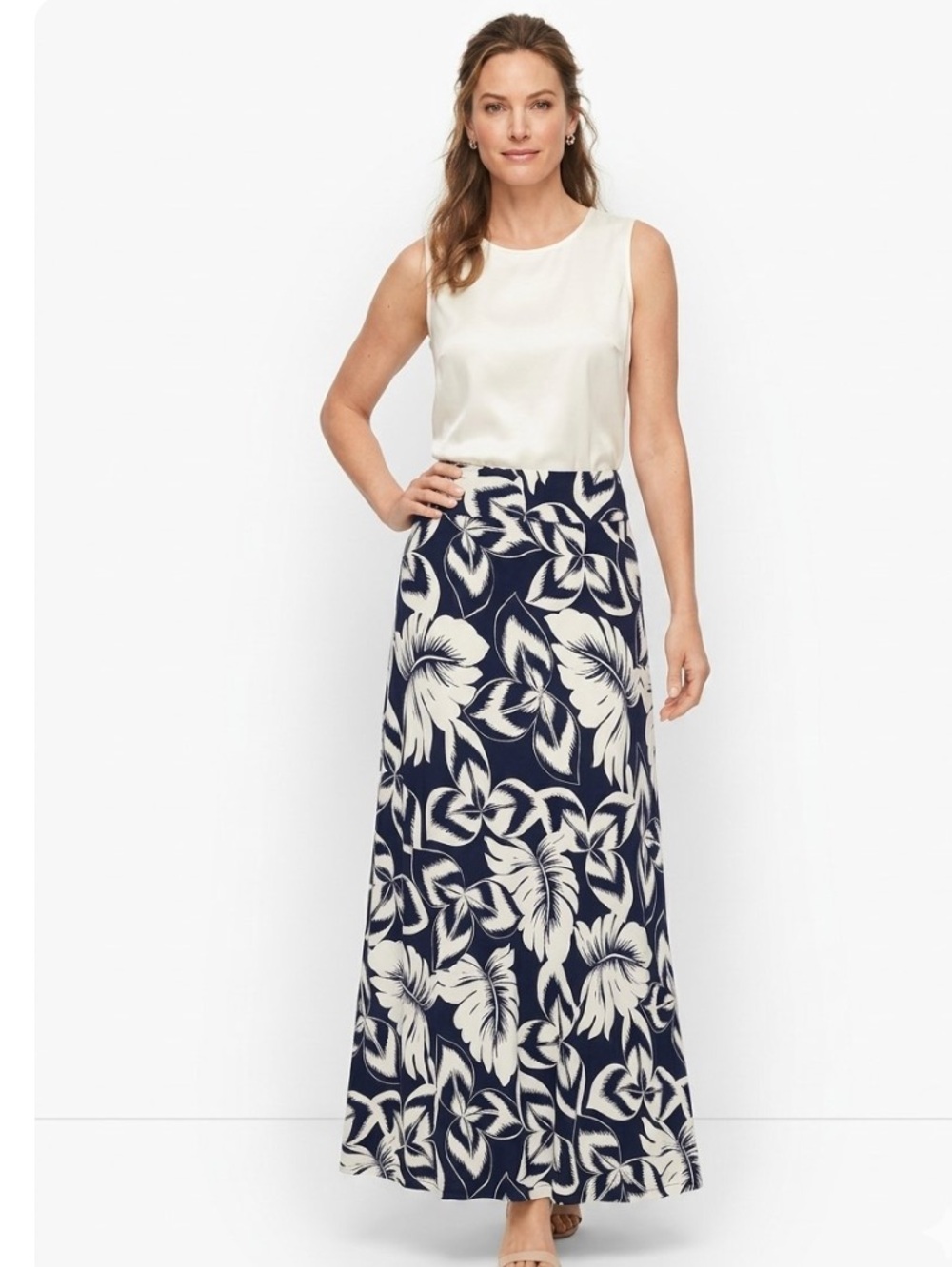 Talbots Tropical Print Blue and White Pull On Knit Maxi Skirt Size M Coastal
